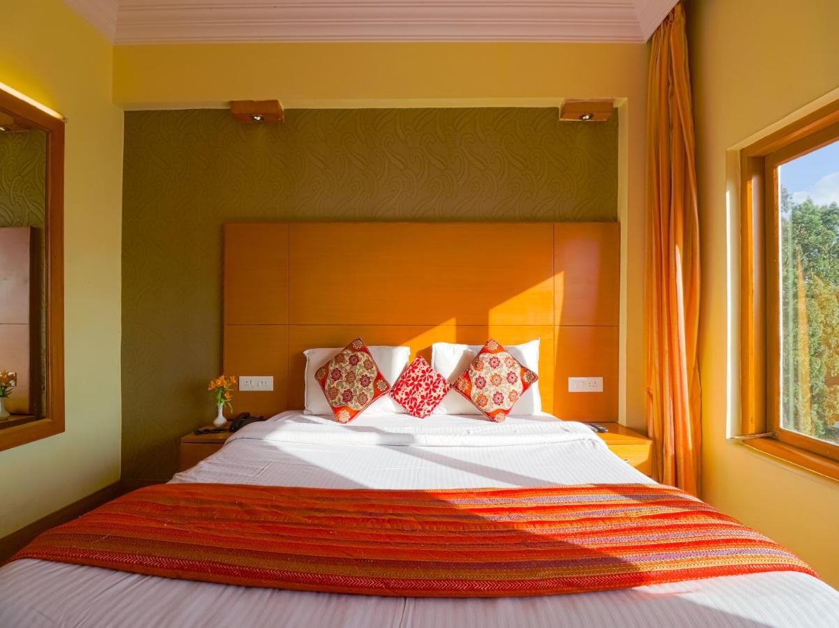 The Byke Sunshine Grand Hotel Ooty Exterior photo